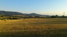 Pohled z&nbsp;obce na&nbsp;Hostýnské vrchy - léto 2013